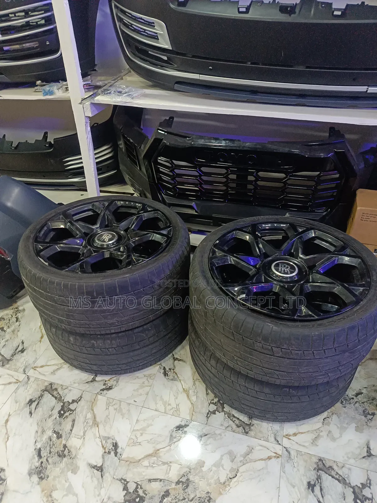 Rolls Royce Cullinan Rim And Tire 23 Inches