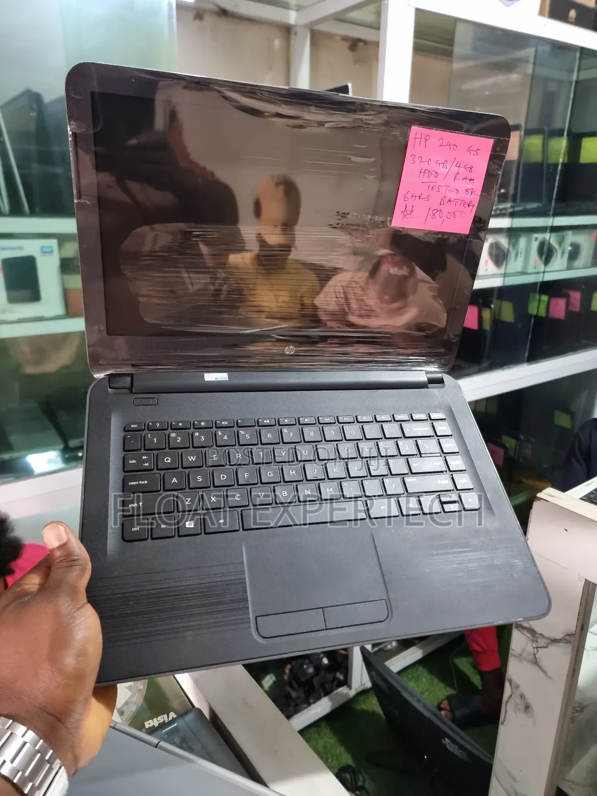 Laptop HP 240 G5 4GB Intel SSHD (Hybrid) 320GB