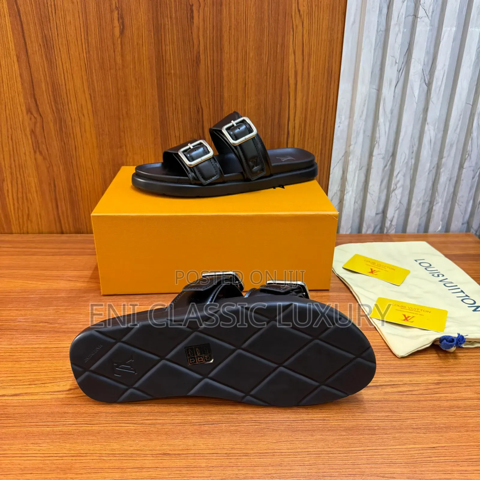 Original Luxury Designer Men's Slippers Louis Vuitton Well Branded