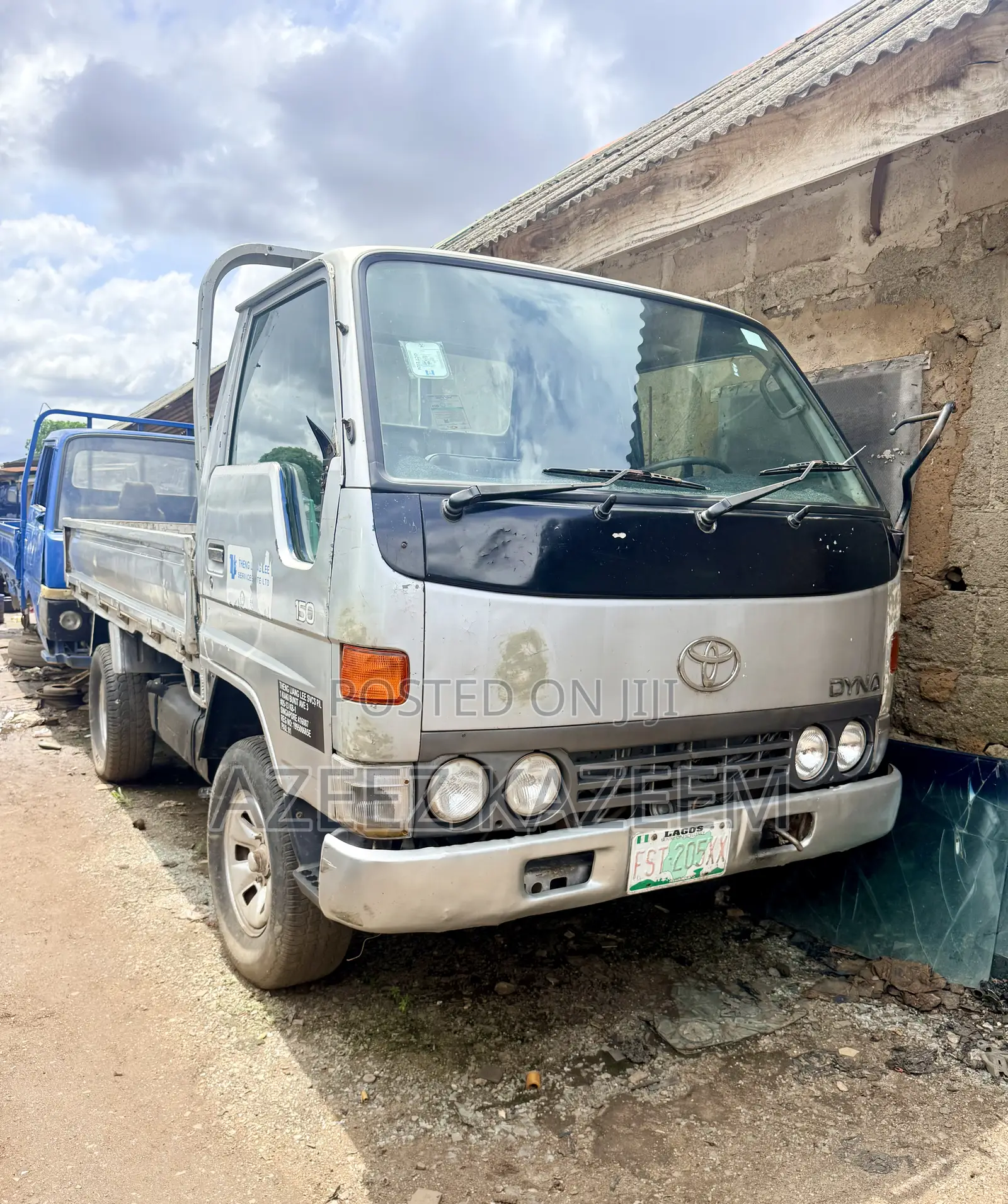 Toyota Dyna 150 First Body 2000 Model Dropped Sided Bucket