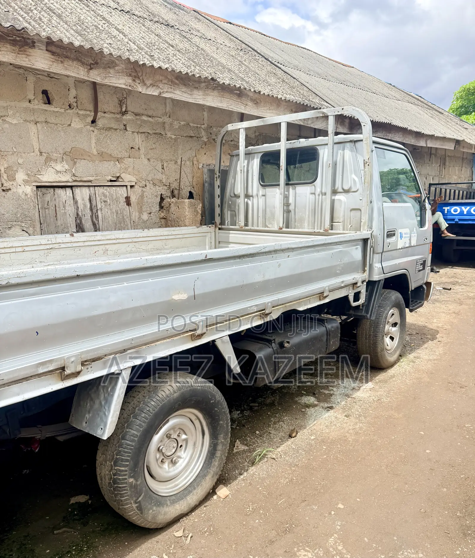 Toyota Dyna 150 First Body 2000 Model Dropped Sided Bucket