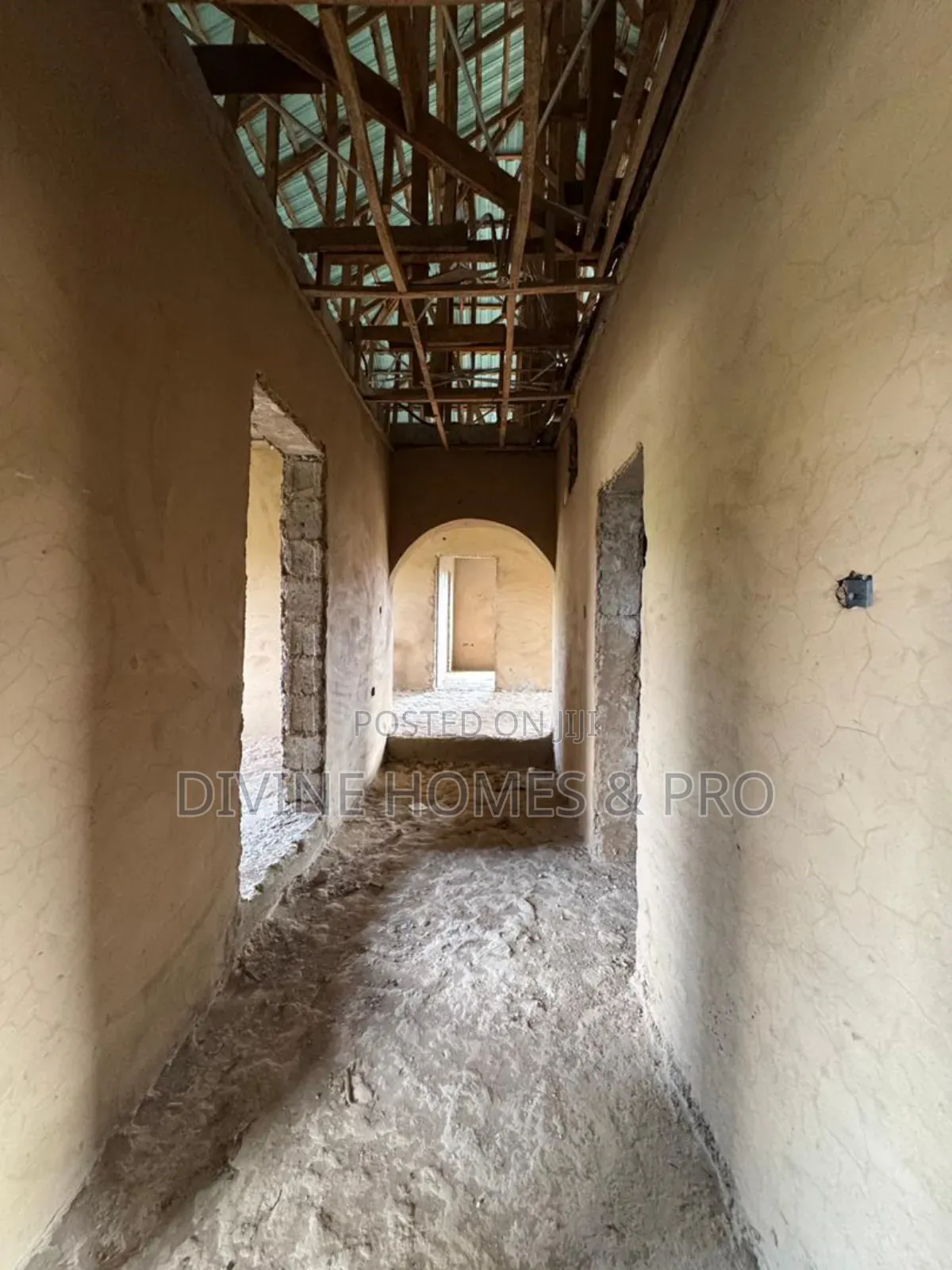4bdrm Bungalow in Lugbe District for sale