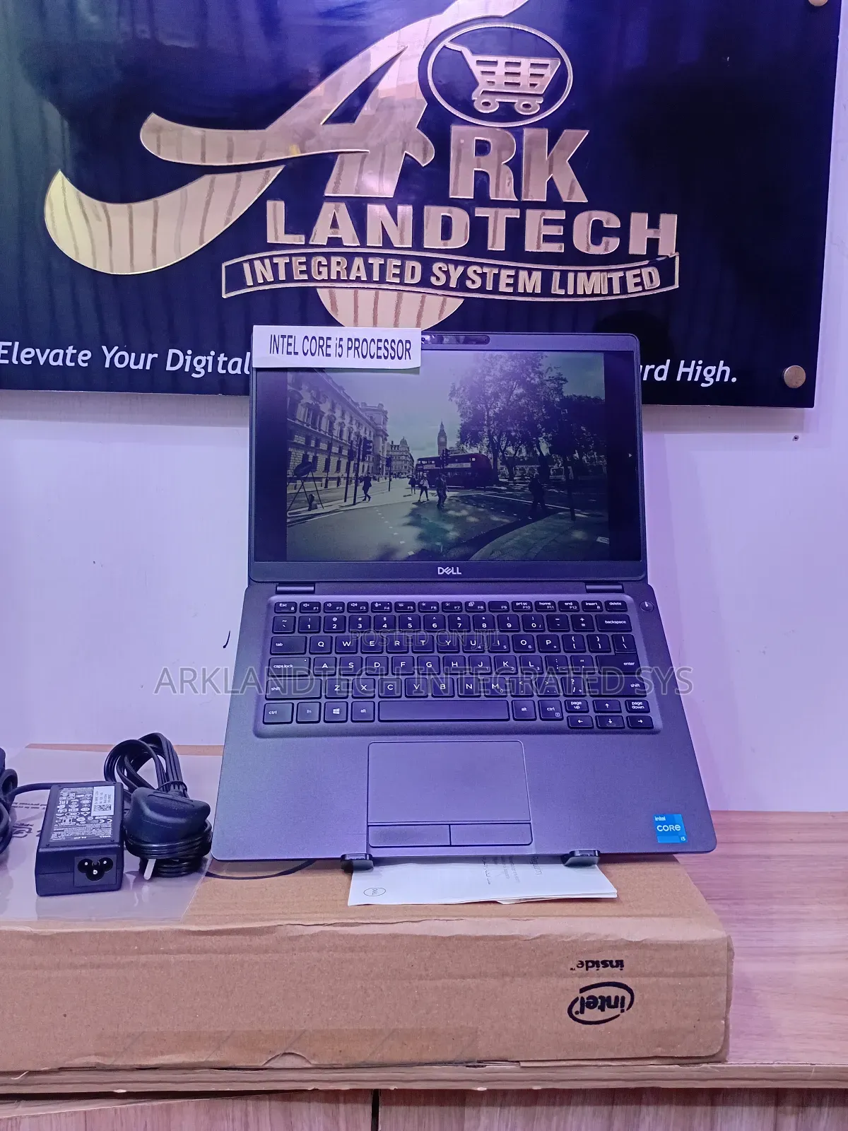 New Laptop Dell Latitude 5401 8GB Intel Core I5 SSD 256GB