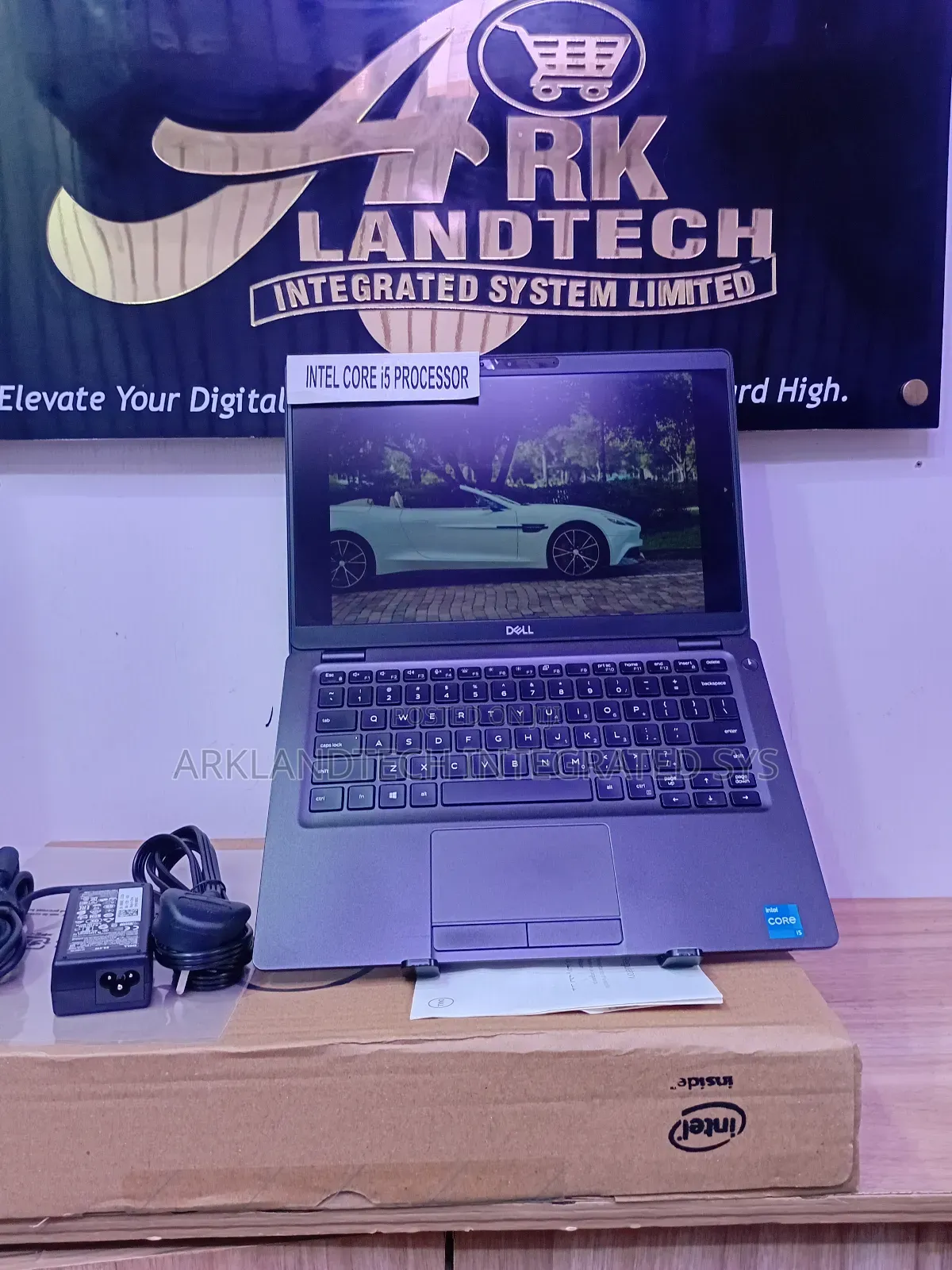 New Laptop Dell Latitude 5401 12GB Intel Core I5 SSD 256GB