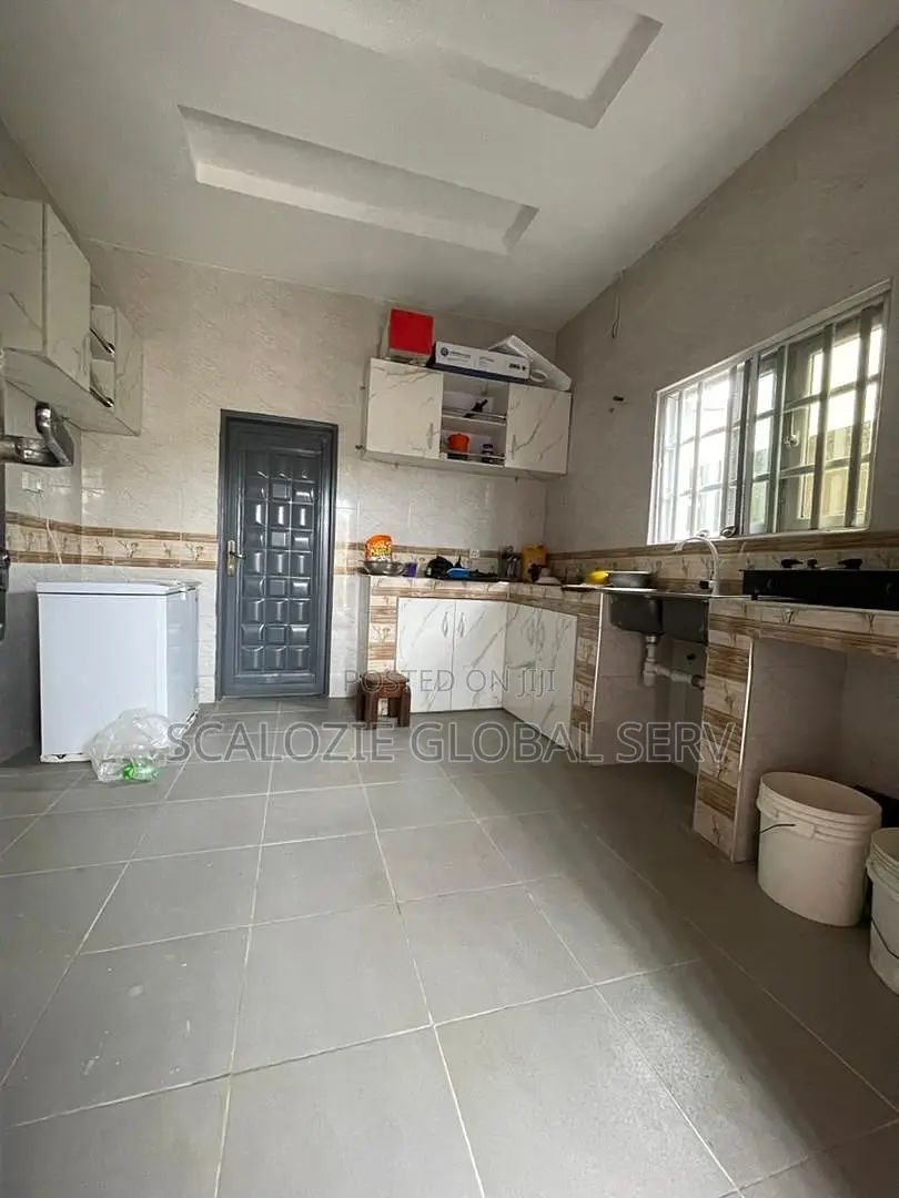 4bdrm Bungalow in Rumukwurushi - for sale