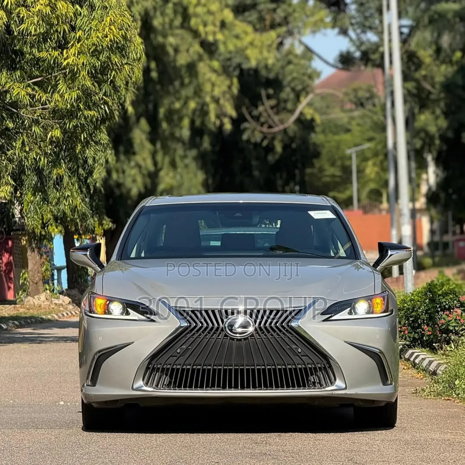 Lexus ES 350 Luxury 2022 Gold