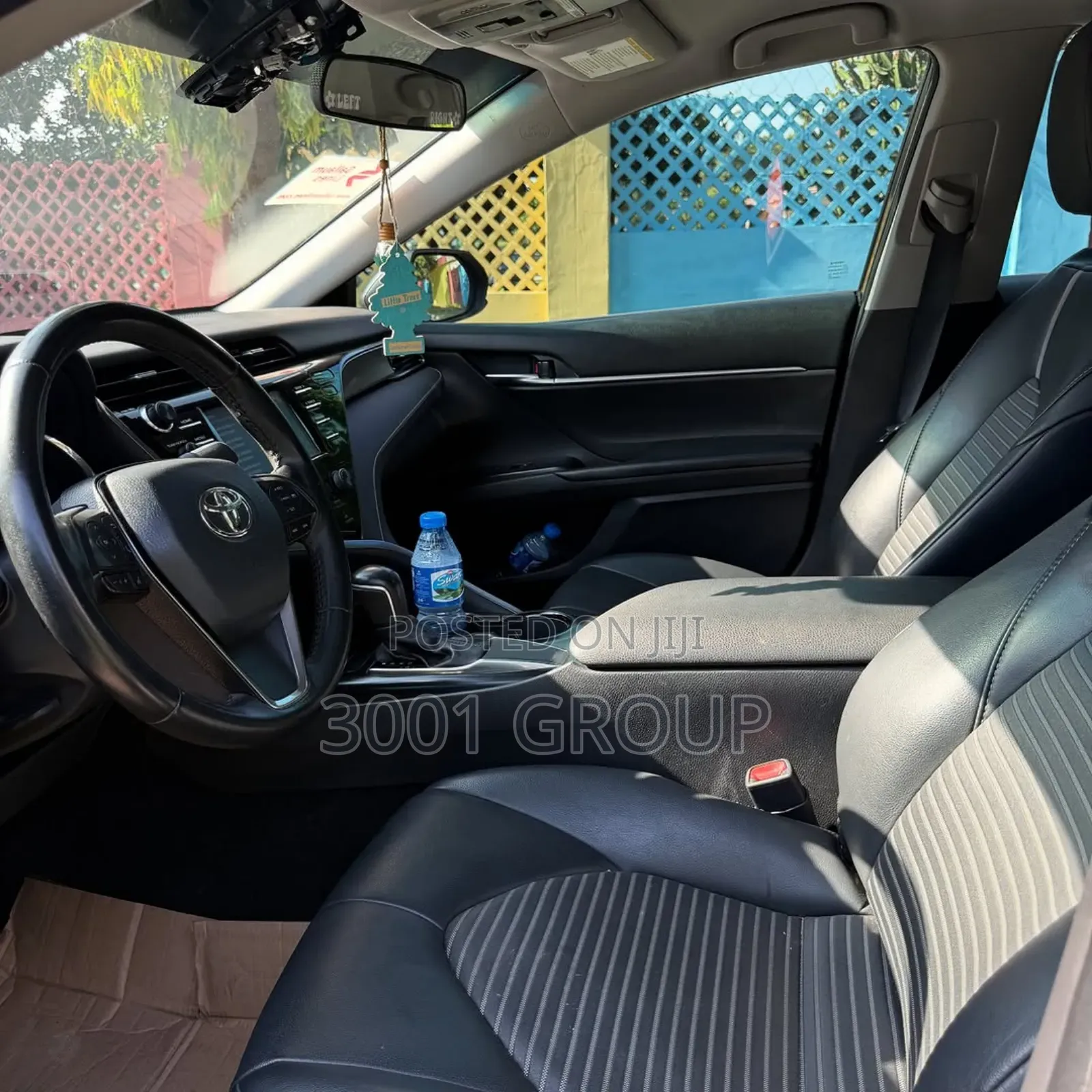 Toyota Camry SE FWD 2020 Gray