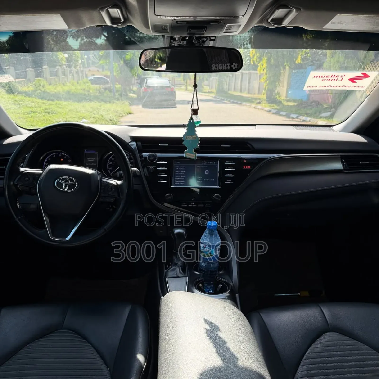 Toyota Camry SE FWD 2020 Gray