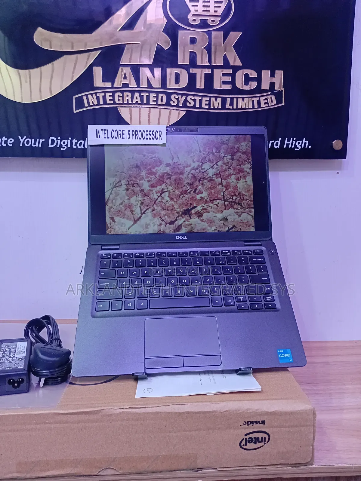 New Laptop Dell Latitude 5401 12GB Intel Core I5 SSD 512GB