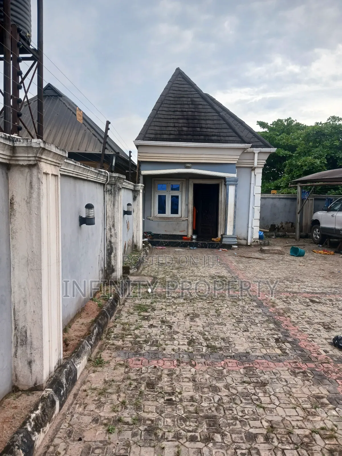 3bdrm Block of Flats in Okabere, Benin City for sale