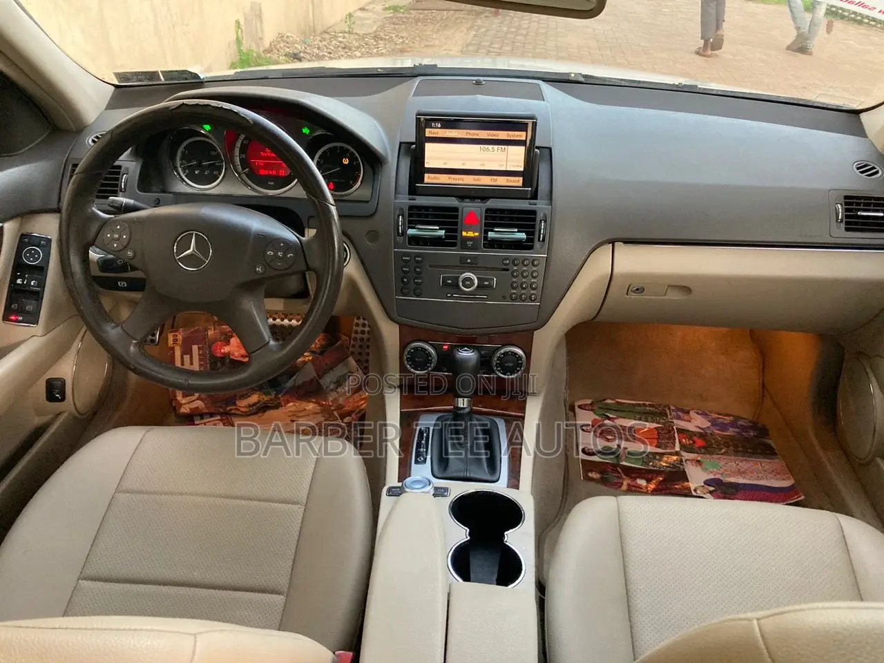 Mercedes-Benz C300 Luxury 4Matic Sedan AWD (3.0L 6cyl 7A) 2010 White
