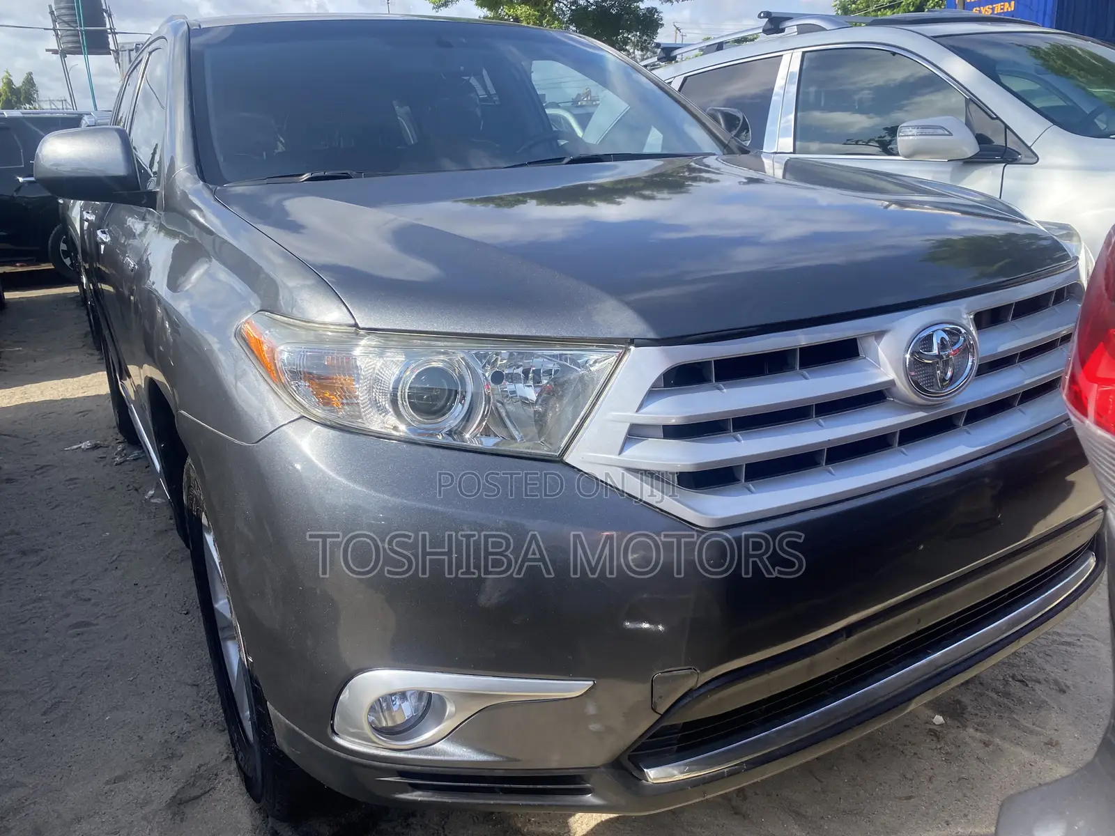 Toyota Highlander Limited 2012 Gray