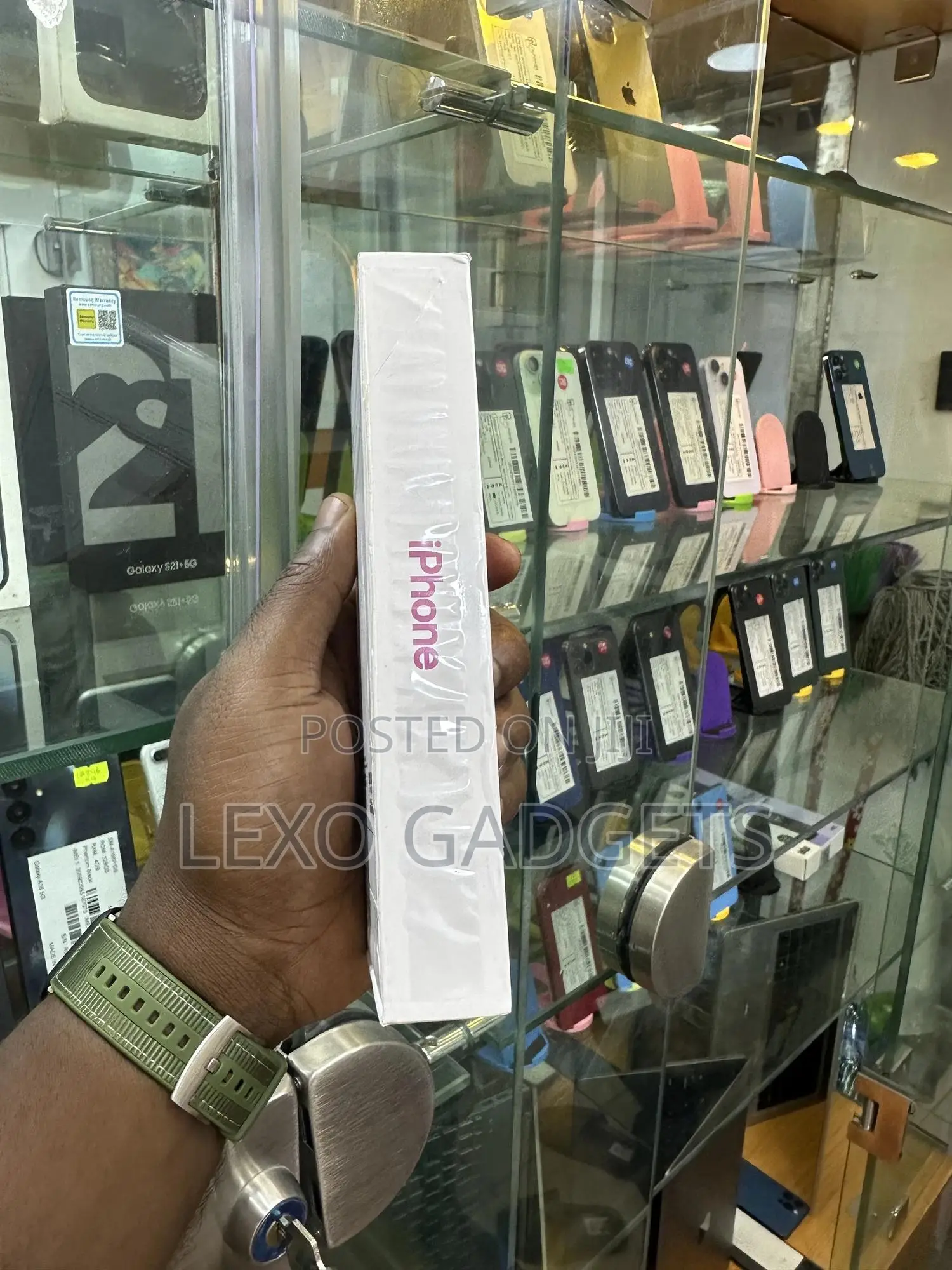New Apple iPhone 16 Plus 128 GB Pink