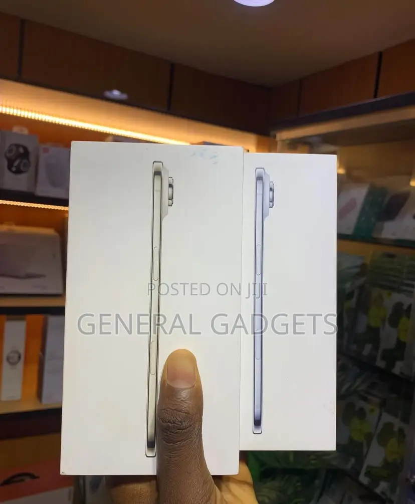 New Apple iPhone 17 256 GB Gray