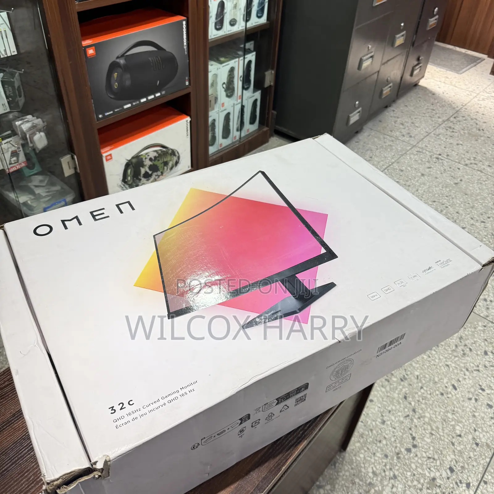 Hp Omen 32c 31.5′′ QHD 165hz Curved Gaming Monitor
