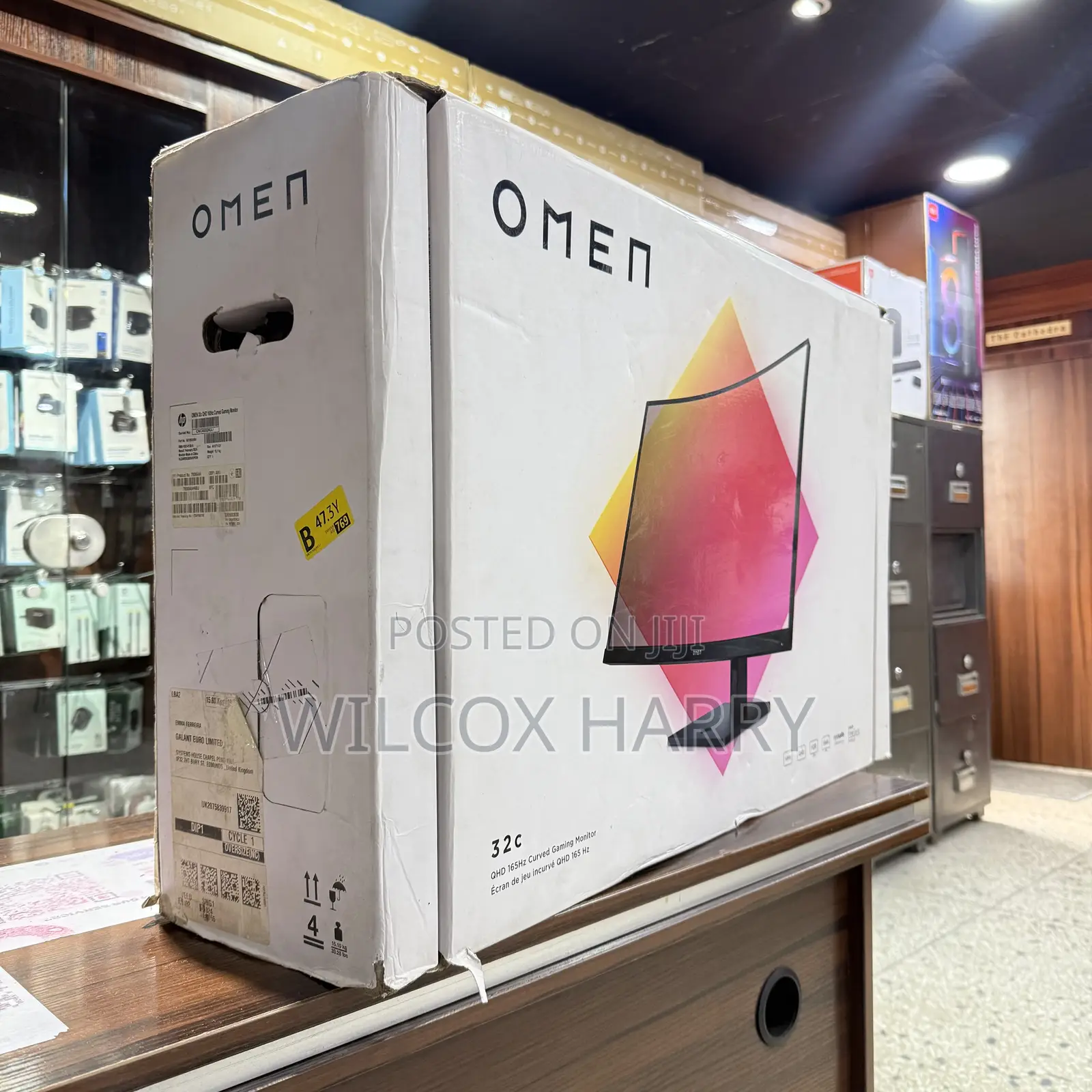 Hp Omen 32c 31.5′′ QHD 165hz Curved Gaming Monitor