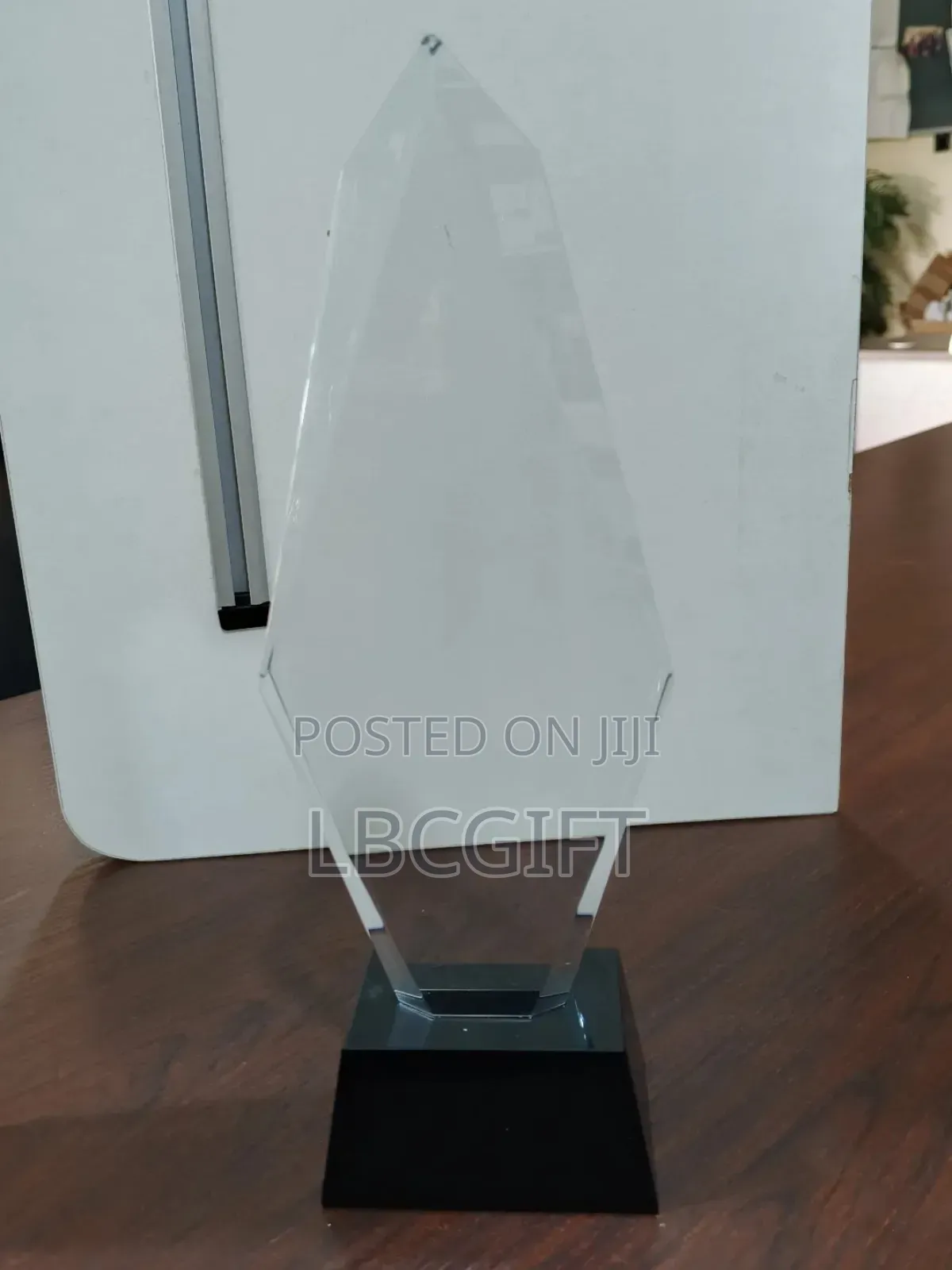 Crystal Award (Wholesales Only)