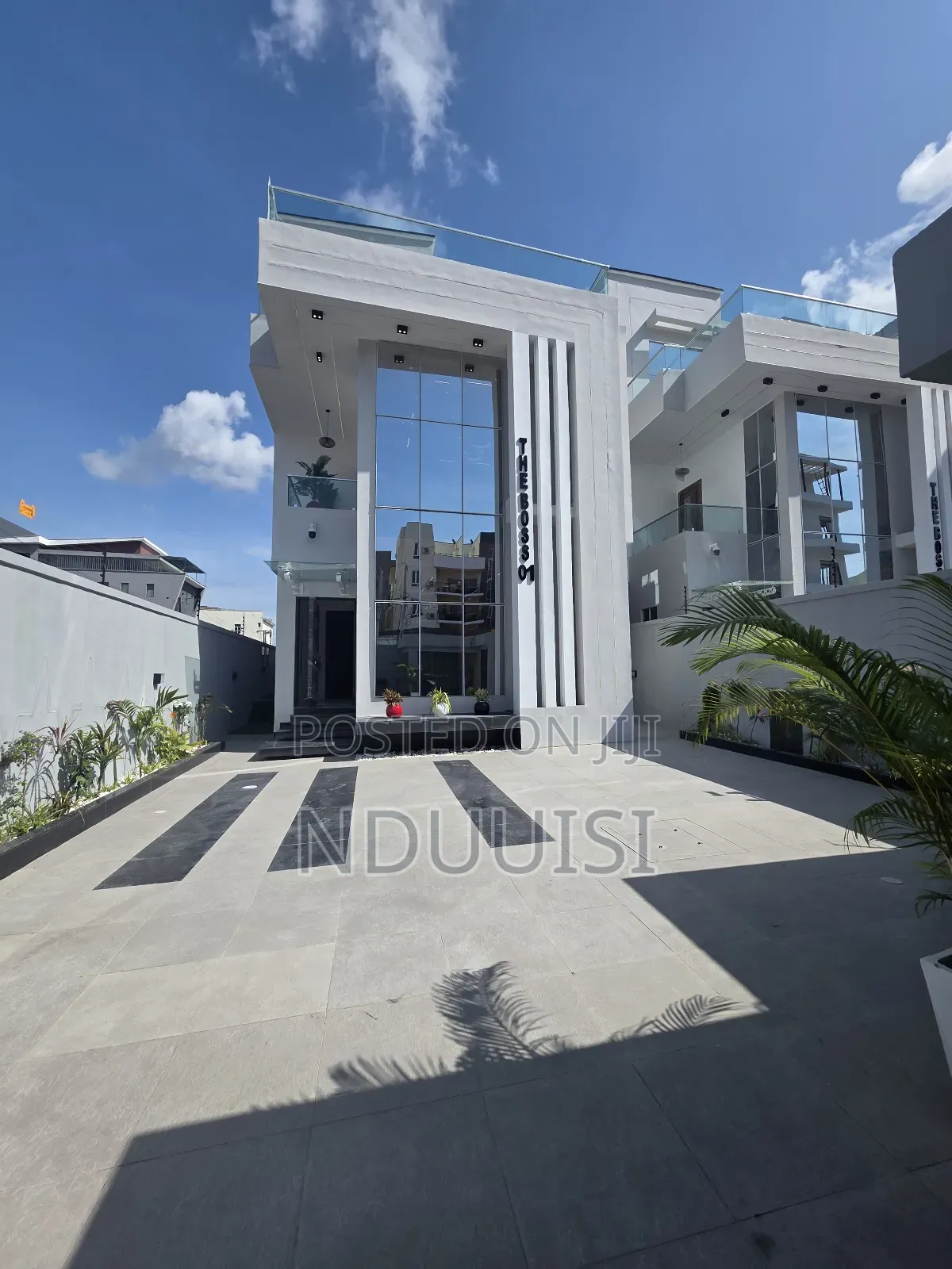 5bdrm Duplex in Lekki Phase 1 for sale
