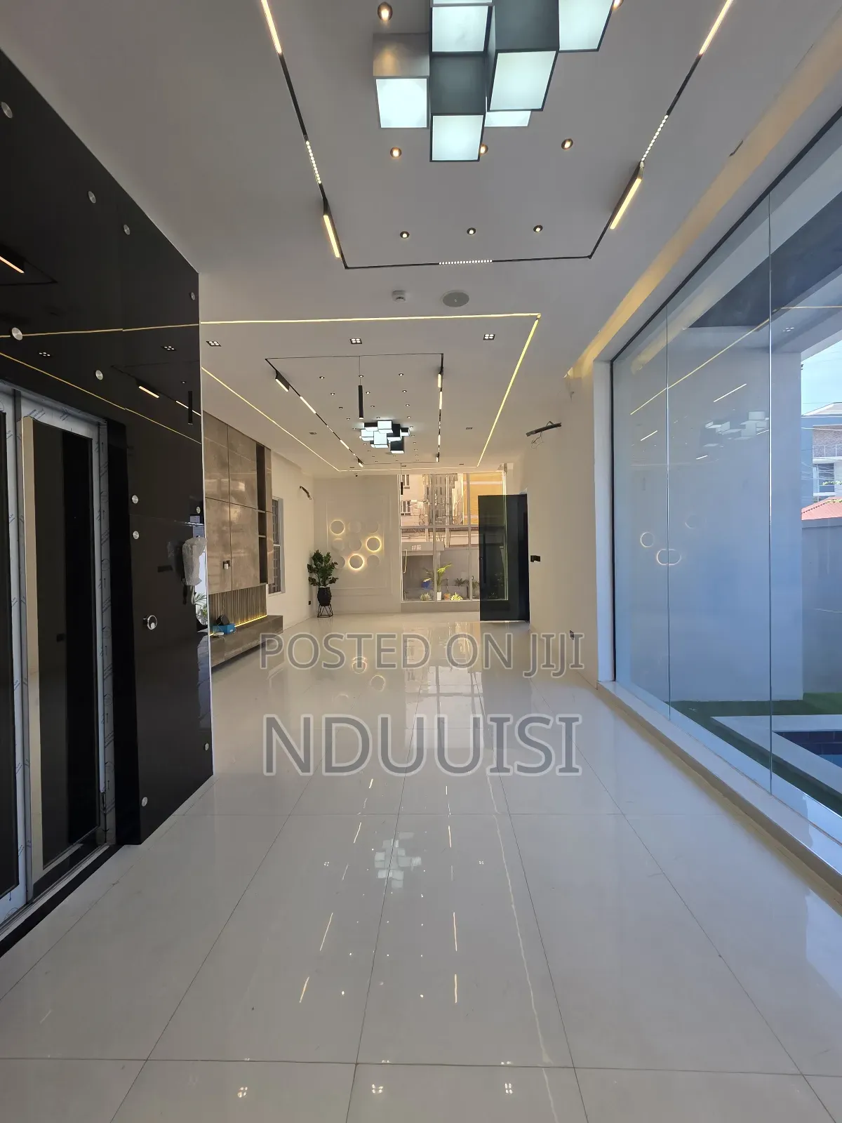 5bdrm Duplex in Lekki Phase 1 for sale