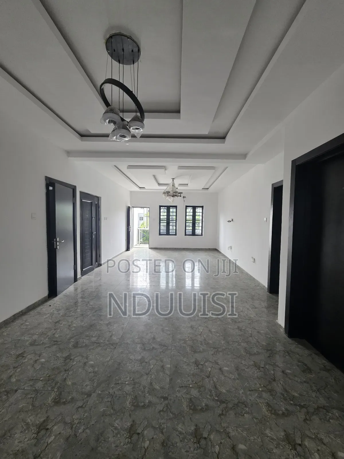 3bdrm Apartment in Lekki Phase 1 for sale