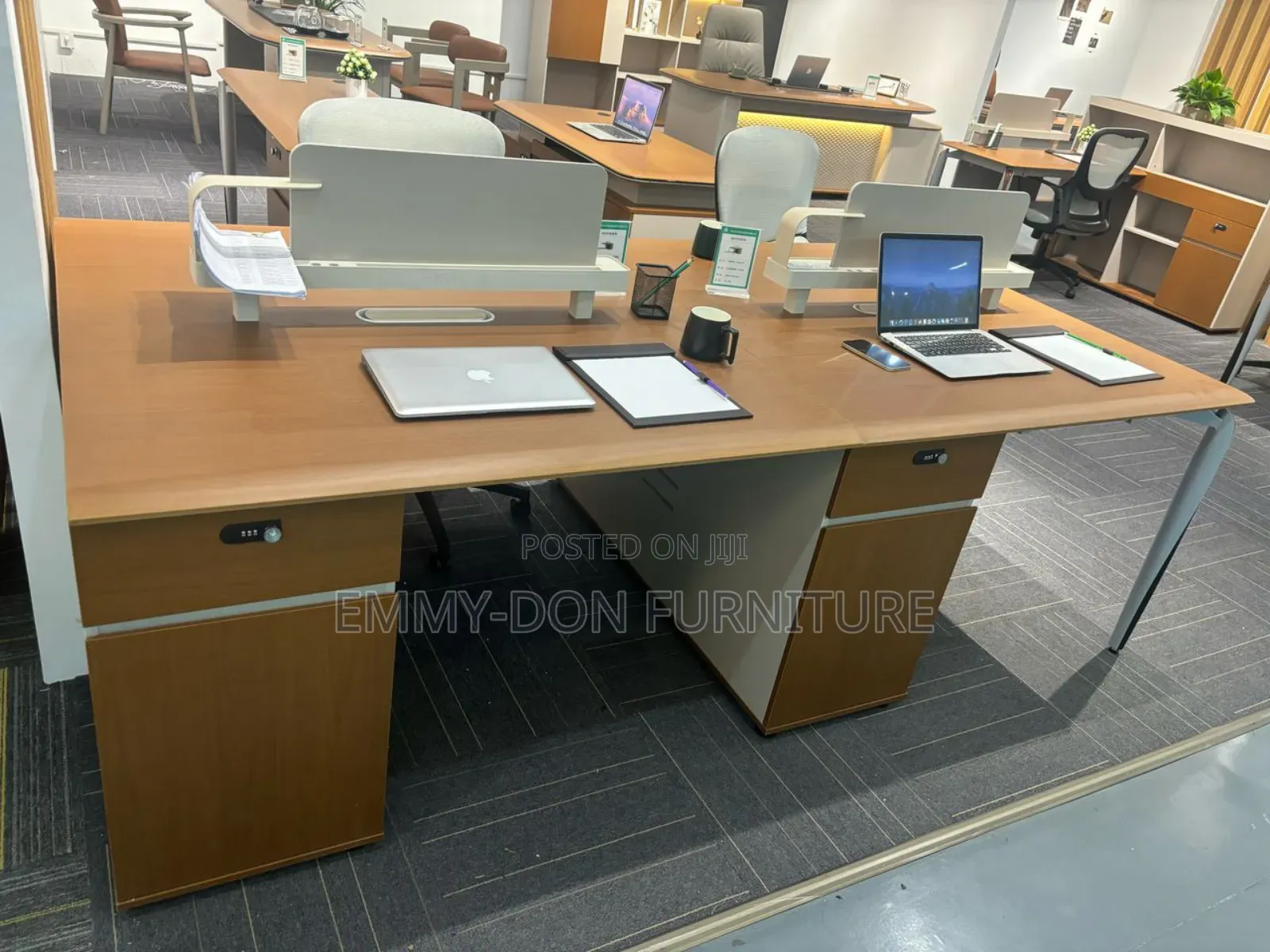 High Quality Executive 4 Men Workstations