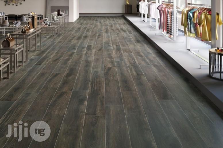 Laminated Vinyl Wood Floor Tiles
