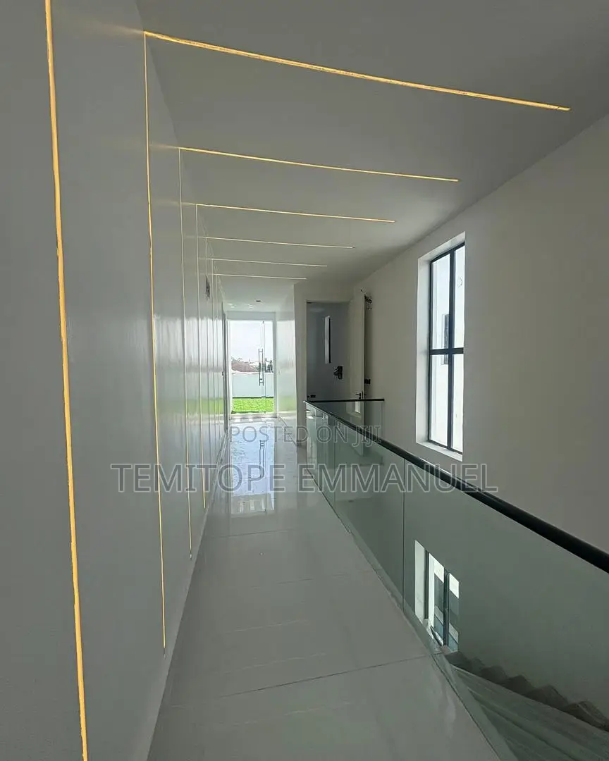 Furnished 5bdrm Duplex in Lekki Phase 1 for sale