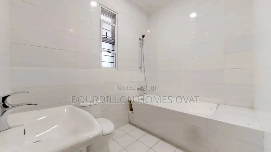 4bdrm Duplex in Lekki Phase 1 for sale