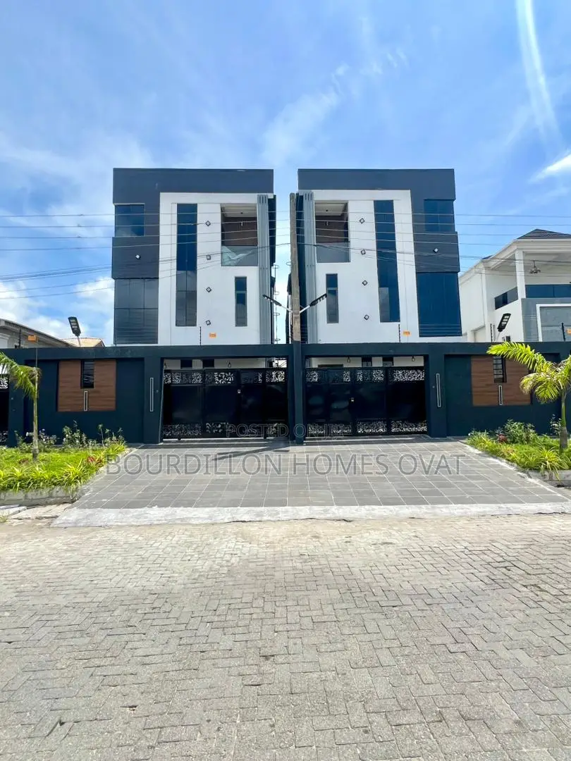 5bdrm Duplex in Lekki Phase 1 for sale