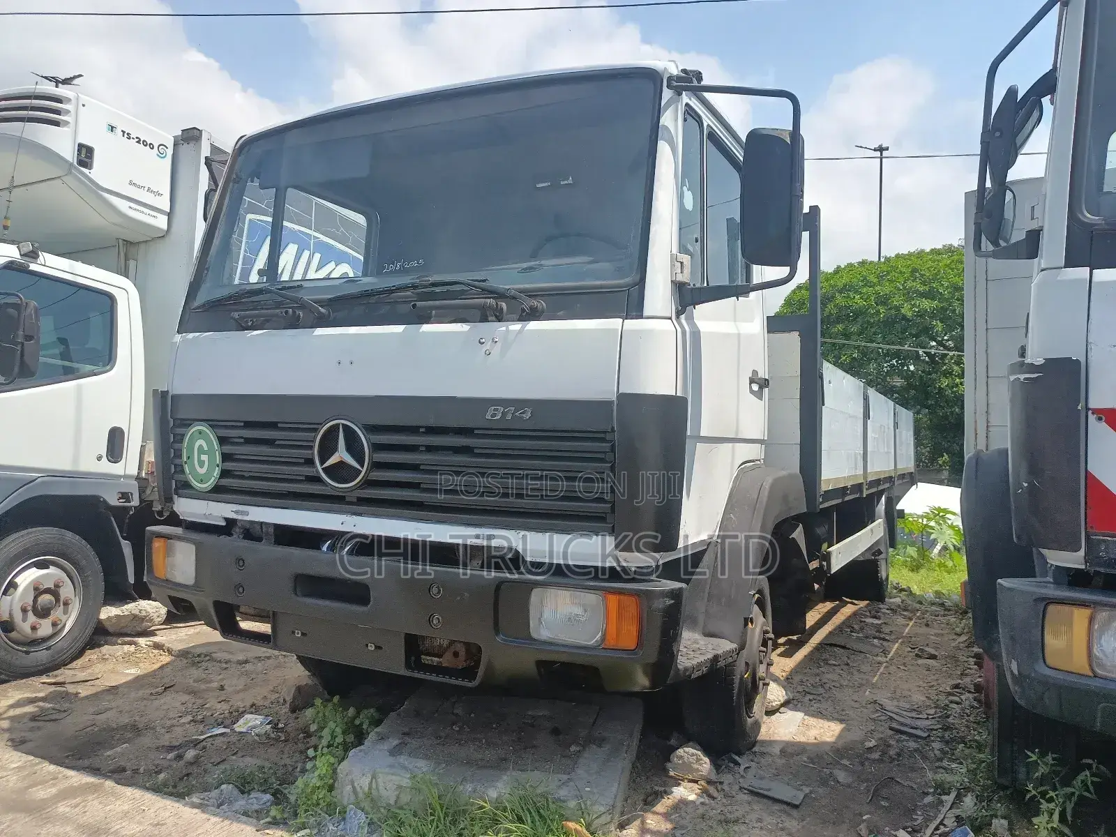 Mercedes-Benz 814 Truck 20 Feet Longer (German)