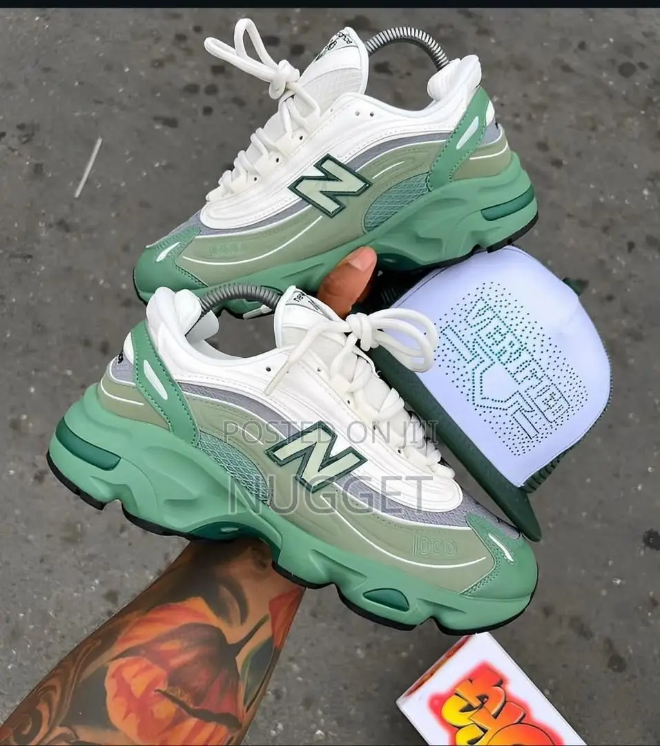 New Balance 1000 in Mint Green (High Grade)