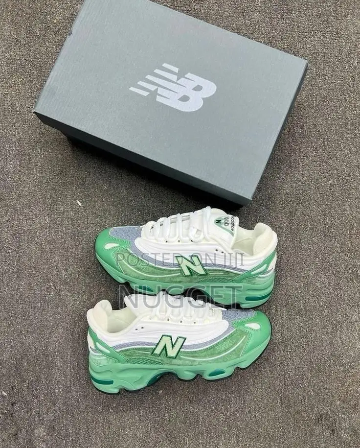 New Balance 1000 in Mint Green (High Grade)
