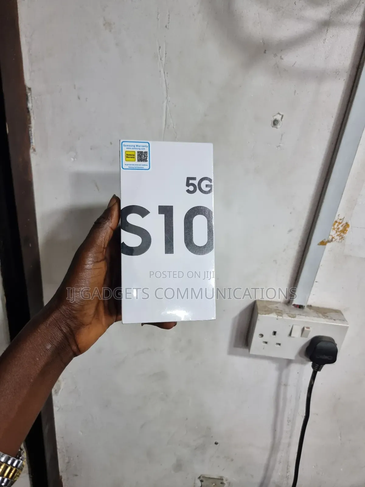 New Samsung Galaxy S10 5G 256 GB Black