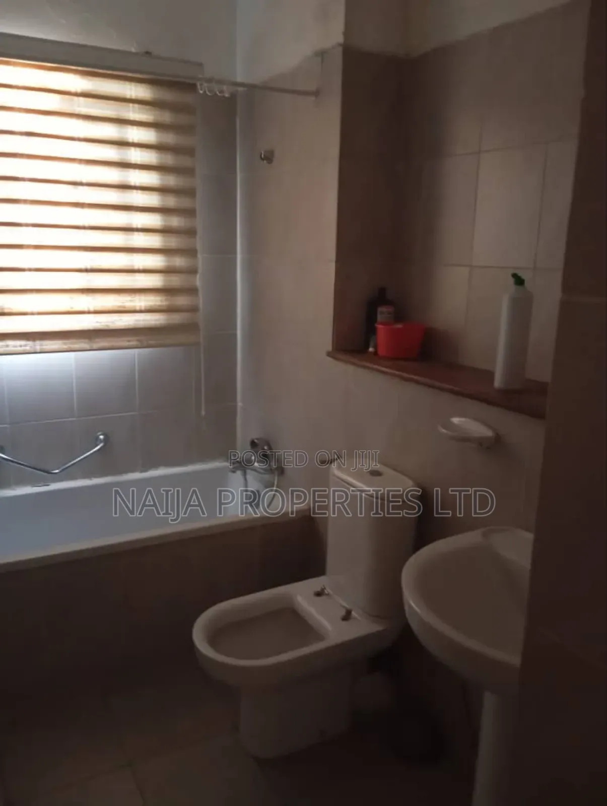 3bdrm Apartment in Oniru, Victoria Island for sale
