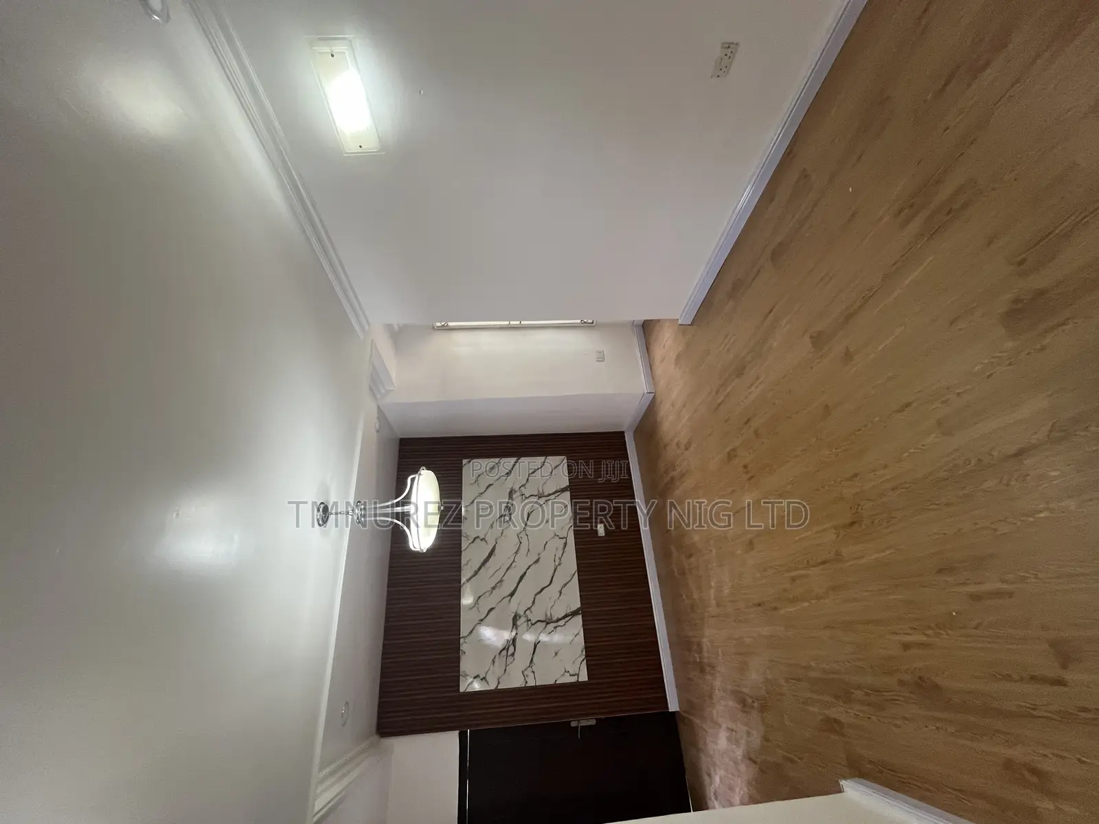3bdrm Apartment in Lekki Phase 1 for rent