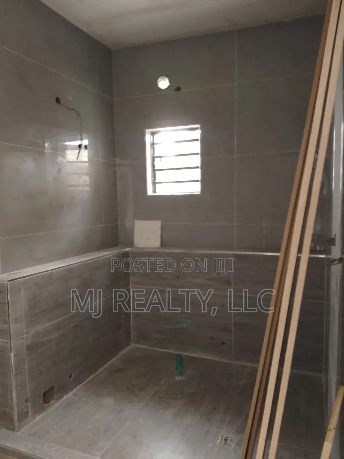 4bdrm Townhouse/Terrace in Allen Avenue for sale