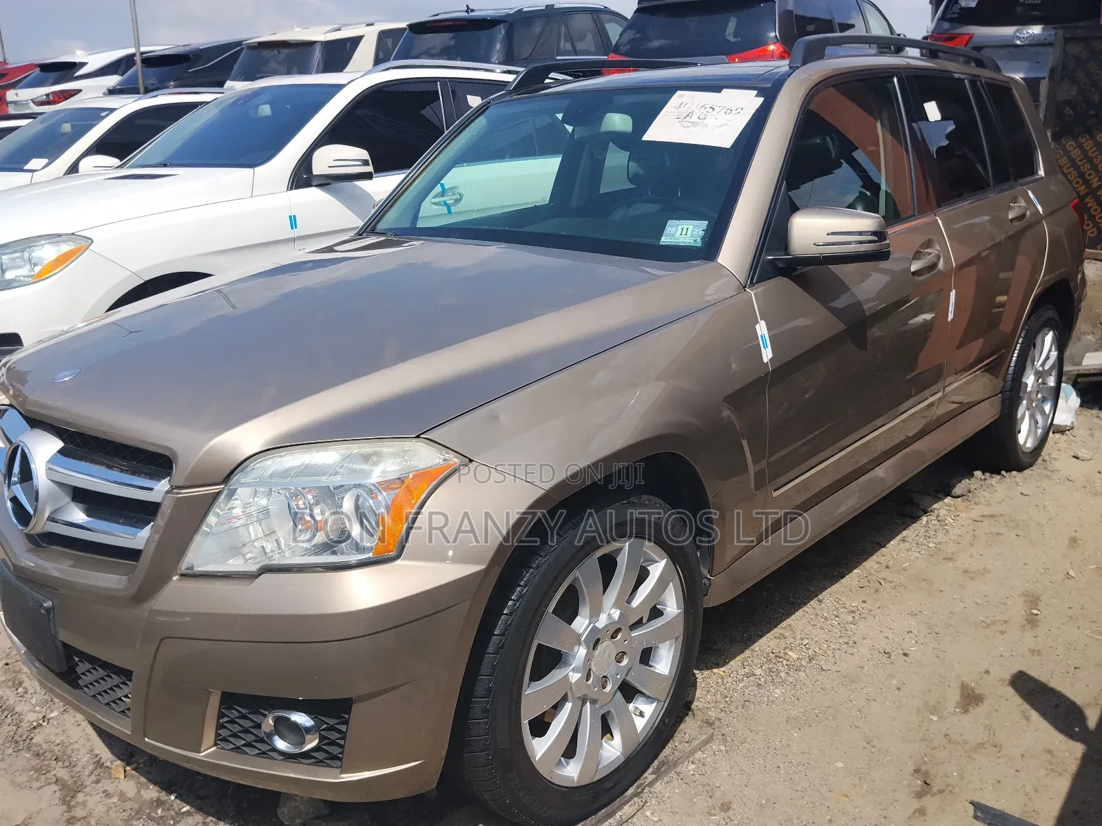 Mercedes-Benz GLK-Class 350 4MATIC 2010 Gold