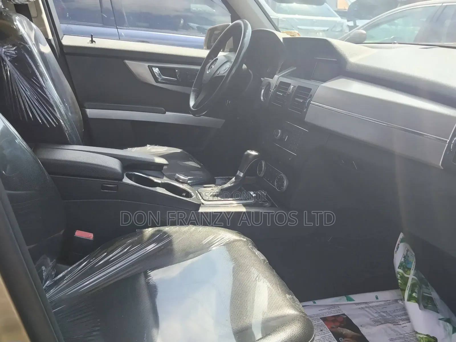 Mercedes-Benz GLK-Class 350 4MATIC 2010 Gold