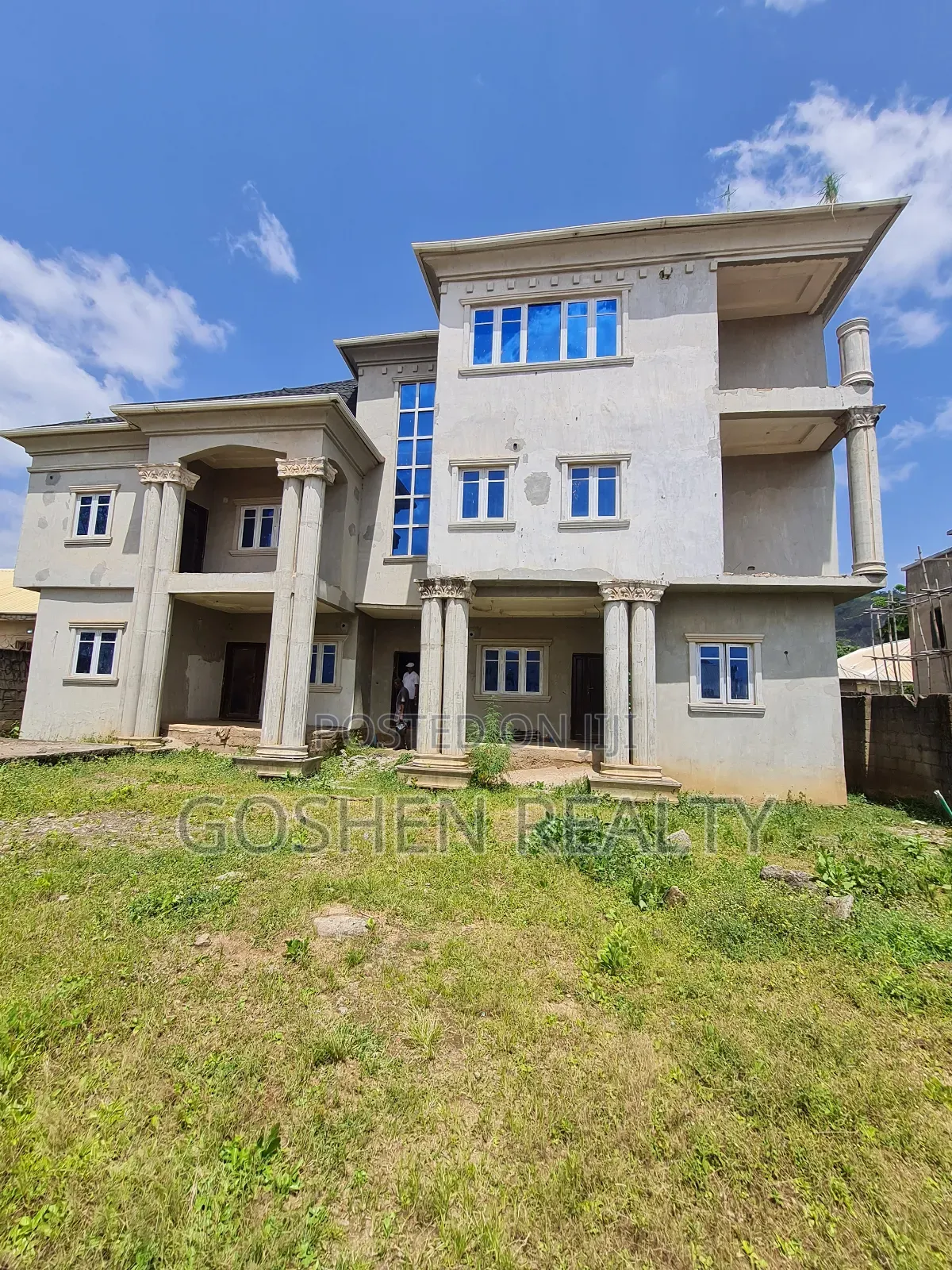 4bdrm Duplex in Not Inside Estate, Kubwa for sale
