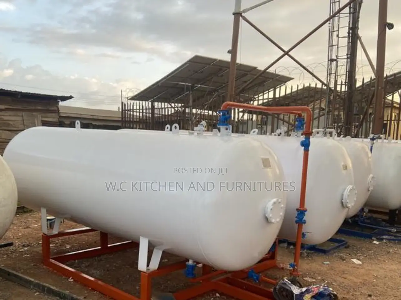 Gas Tank and Dispenser