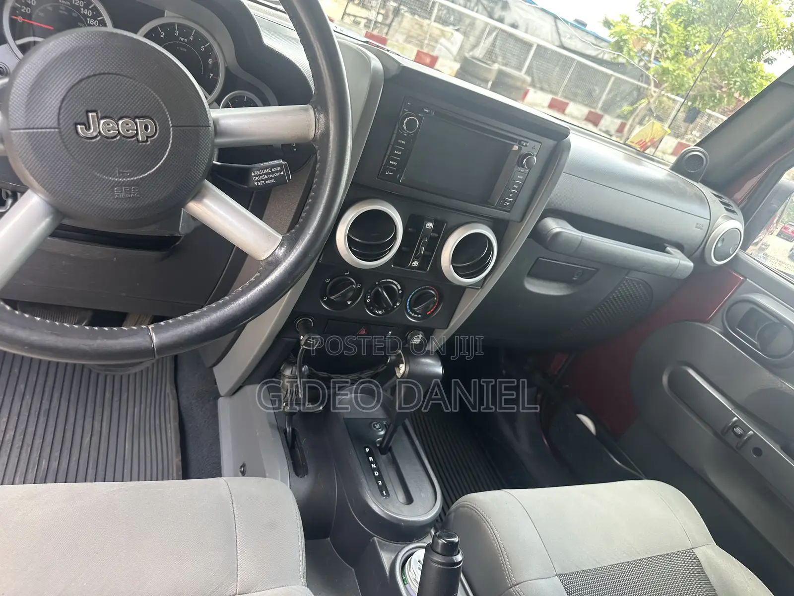 Jeep Wrangler Unlimited Sahara 2011 Burgundy