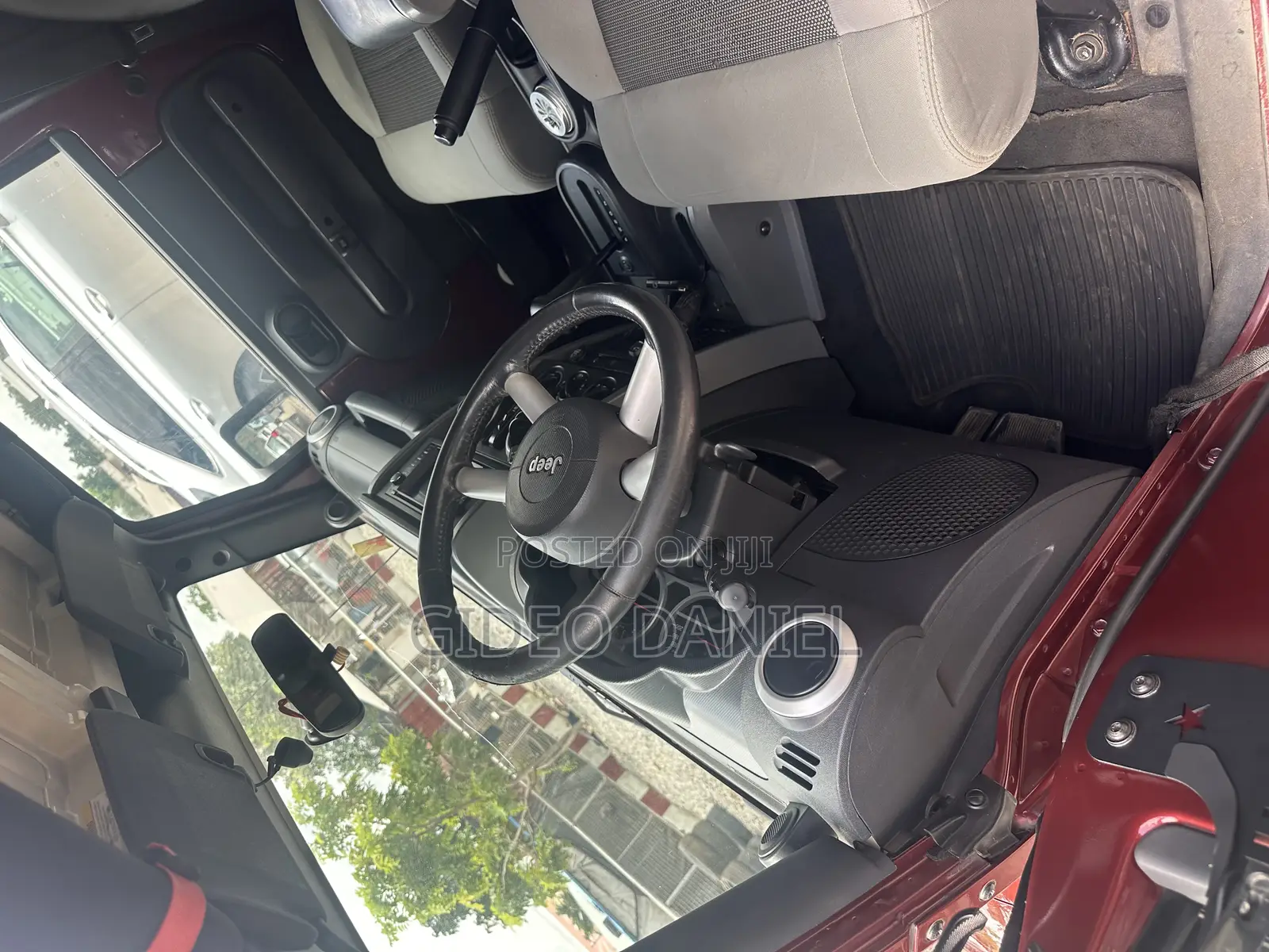 Jeep Wrangler Unlimited Sahara 2011 Burgundy