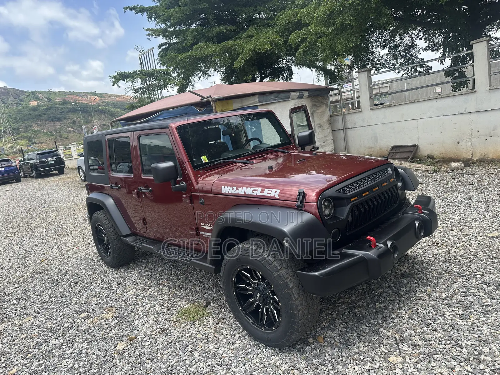 Jeep Wrangler Unlimited Sahara 2011 Burgundy