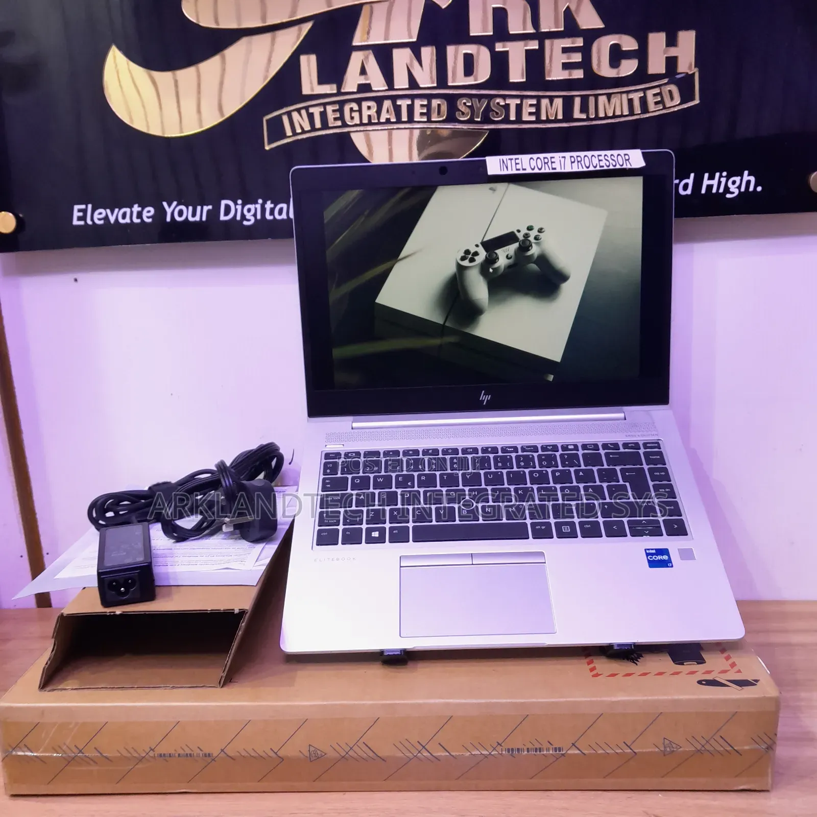 New Laptop HP EliteBook 8440w 16GB Intel Core I7 SSD 256GB