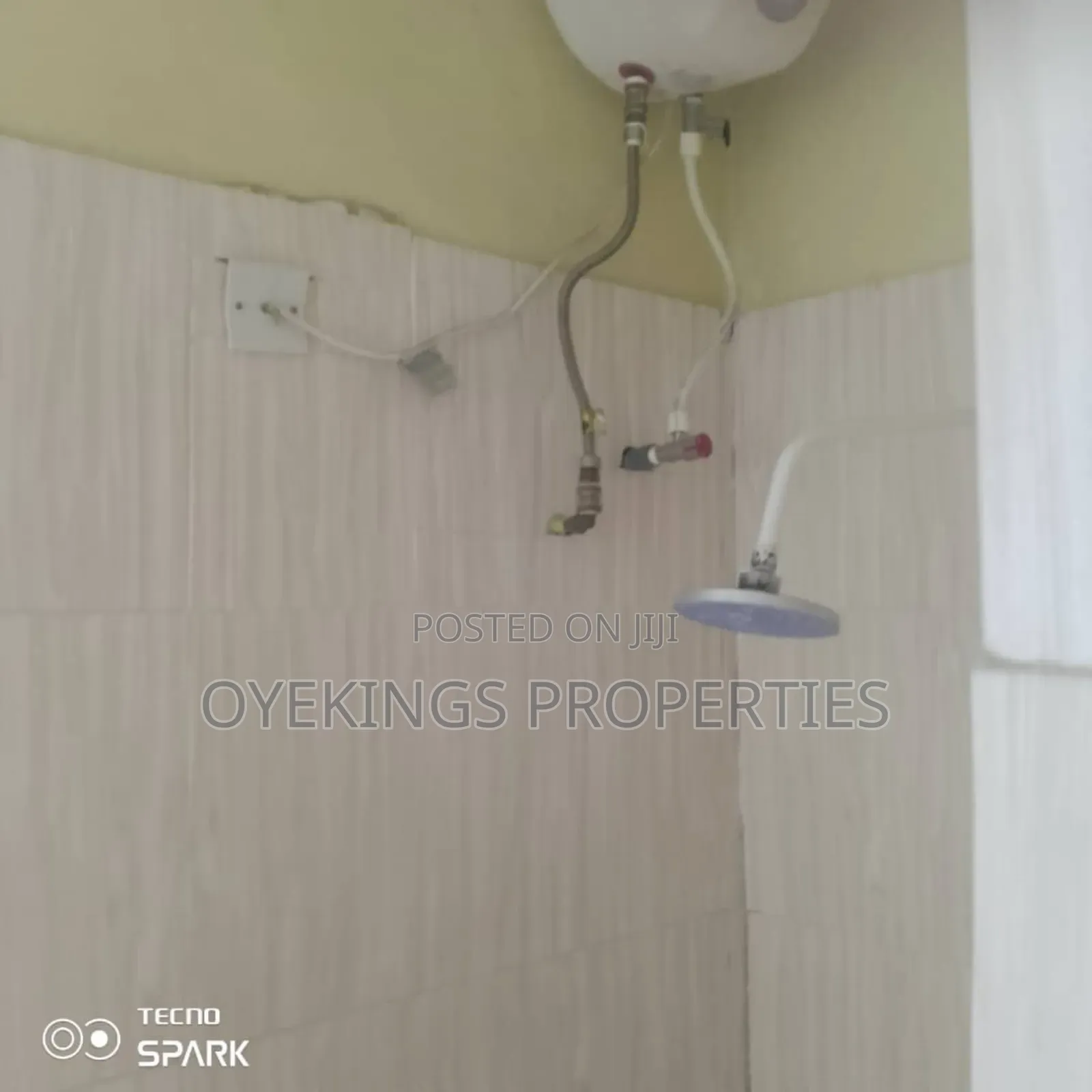 3bdrm Bungalow in Johnson Awe, Oluyole Estate for sale