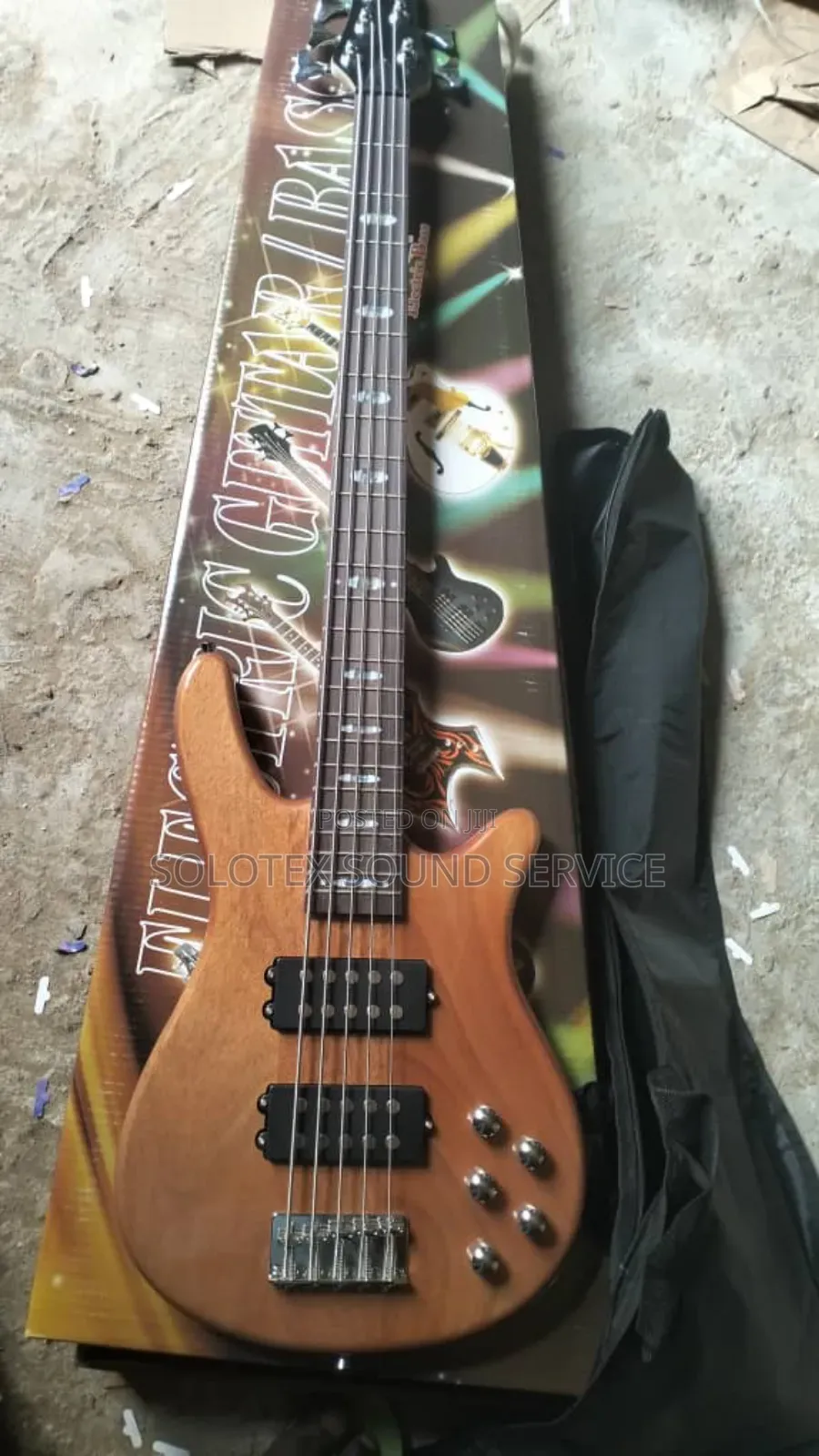Quality Gipson 5 Strings Bass Guitar