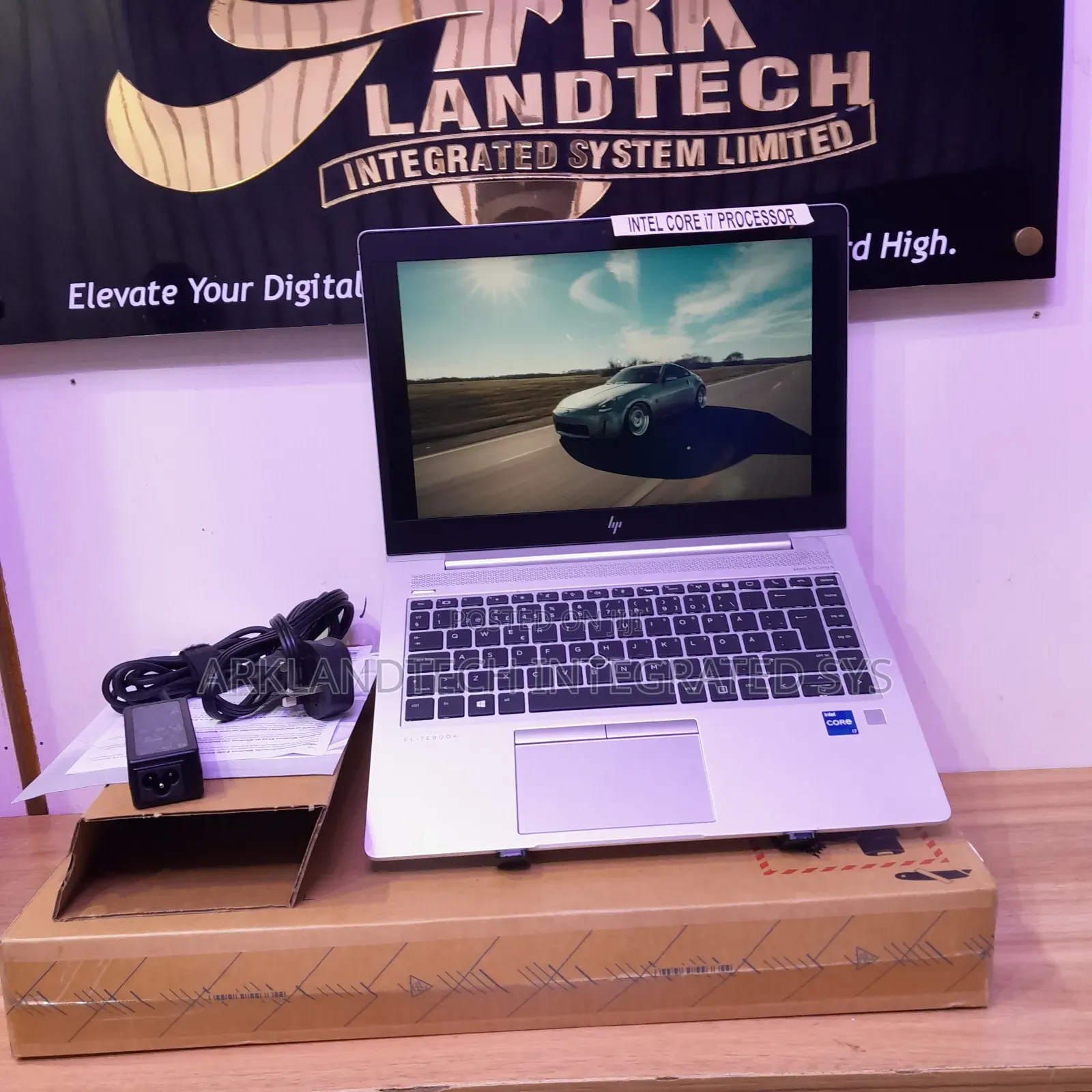 New Laptop HP EliteBook 8440w 8GB Intel Core I7 SSD 1T