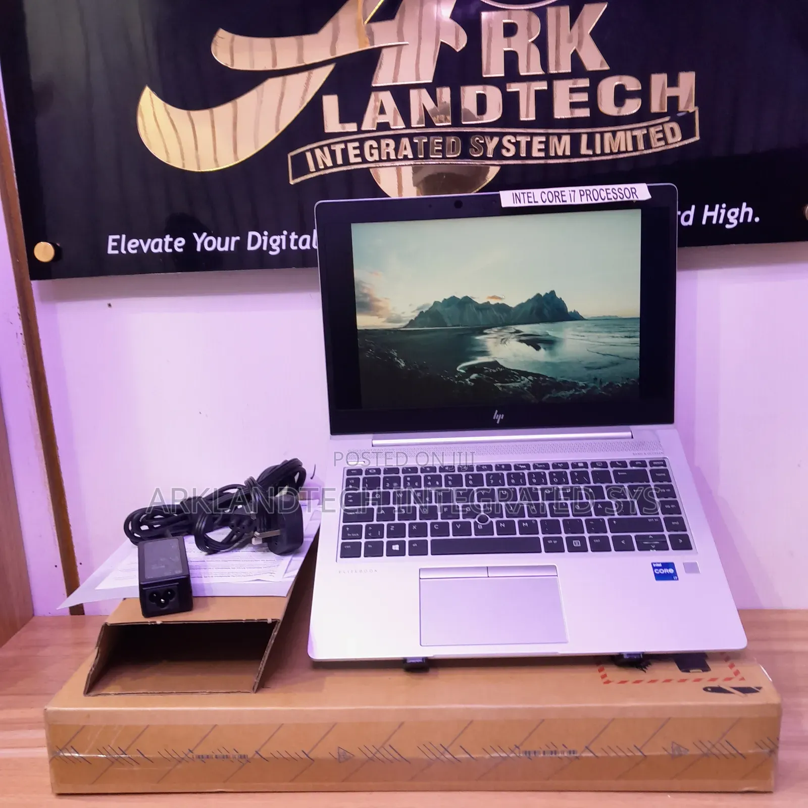 New Laptop HP EliteBook 8440w 8GB Intel Core I7 SSD 1T