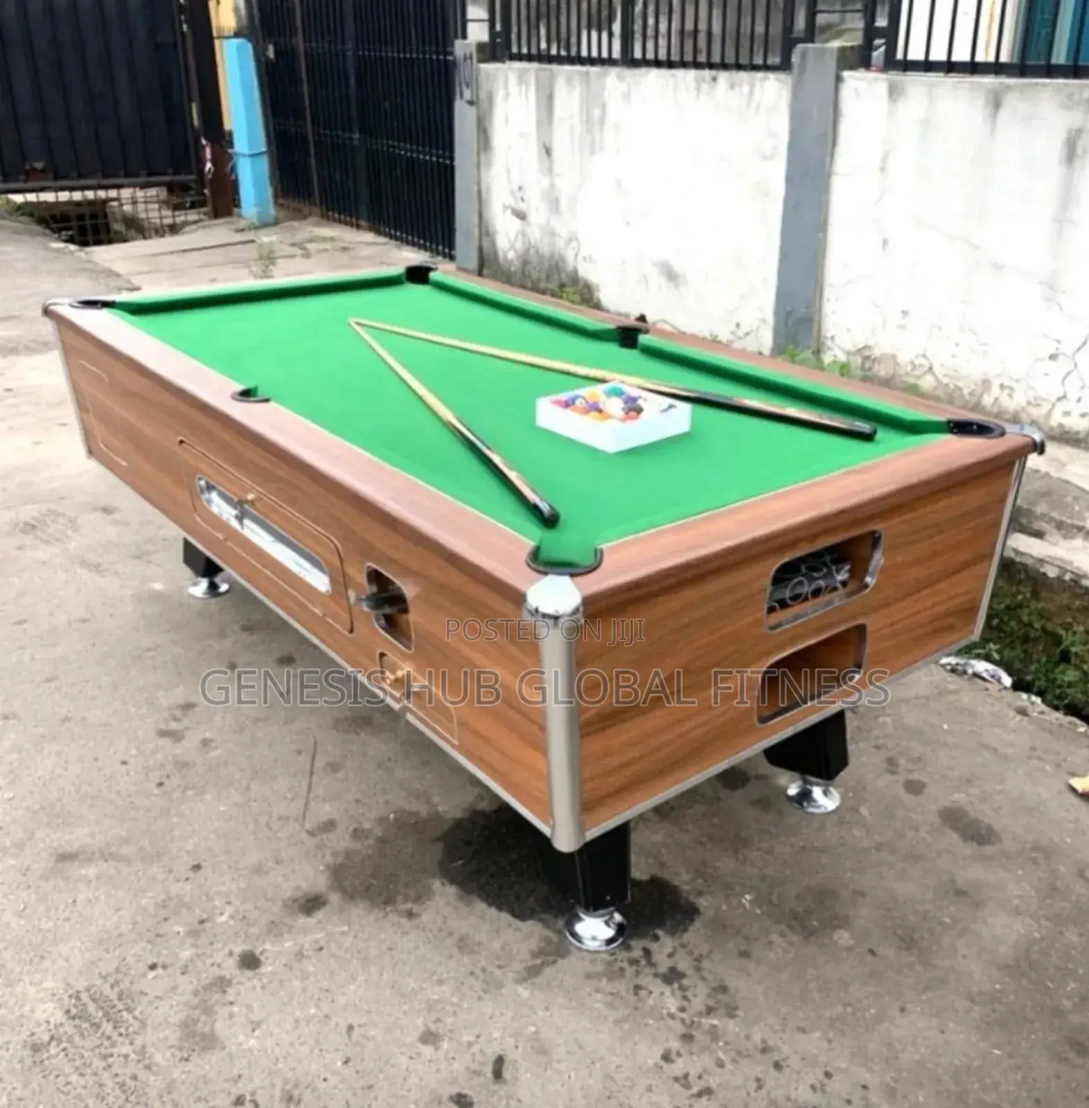 Marble And Coin Snooker Board With Complete Accessories For Bars, Club