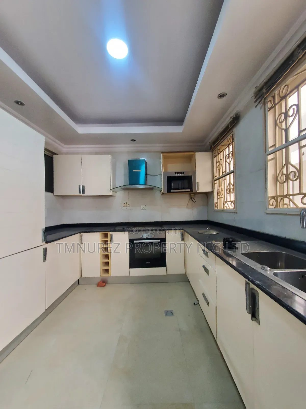 1bdrm Apartment in Lekki Phase1 for rent